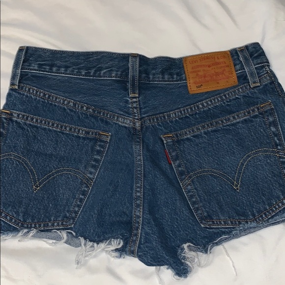 LEVIS SHORTS - Picture 5 of 5